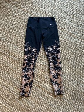 Puma Black Leggings with Blush Speckle Print